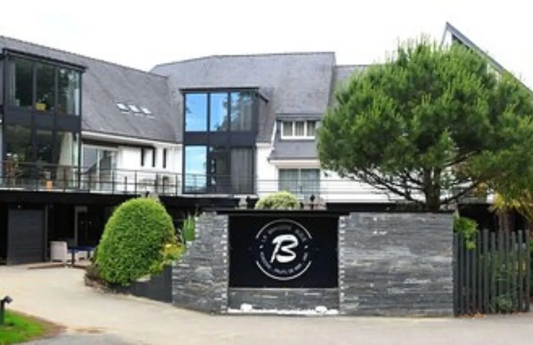 Logis Golfe Hotel-1
