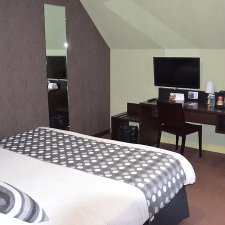 Logis Golfe Hotel-3